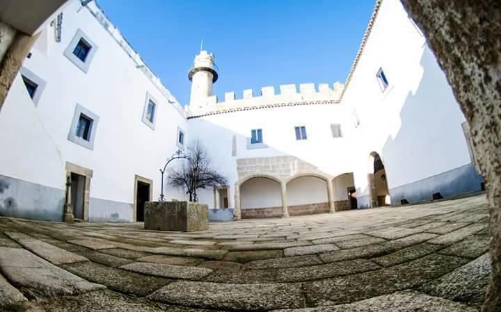 Casa Rural Castillo De Caces Eksteriør bilde